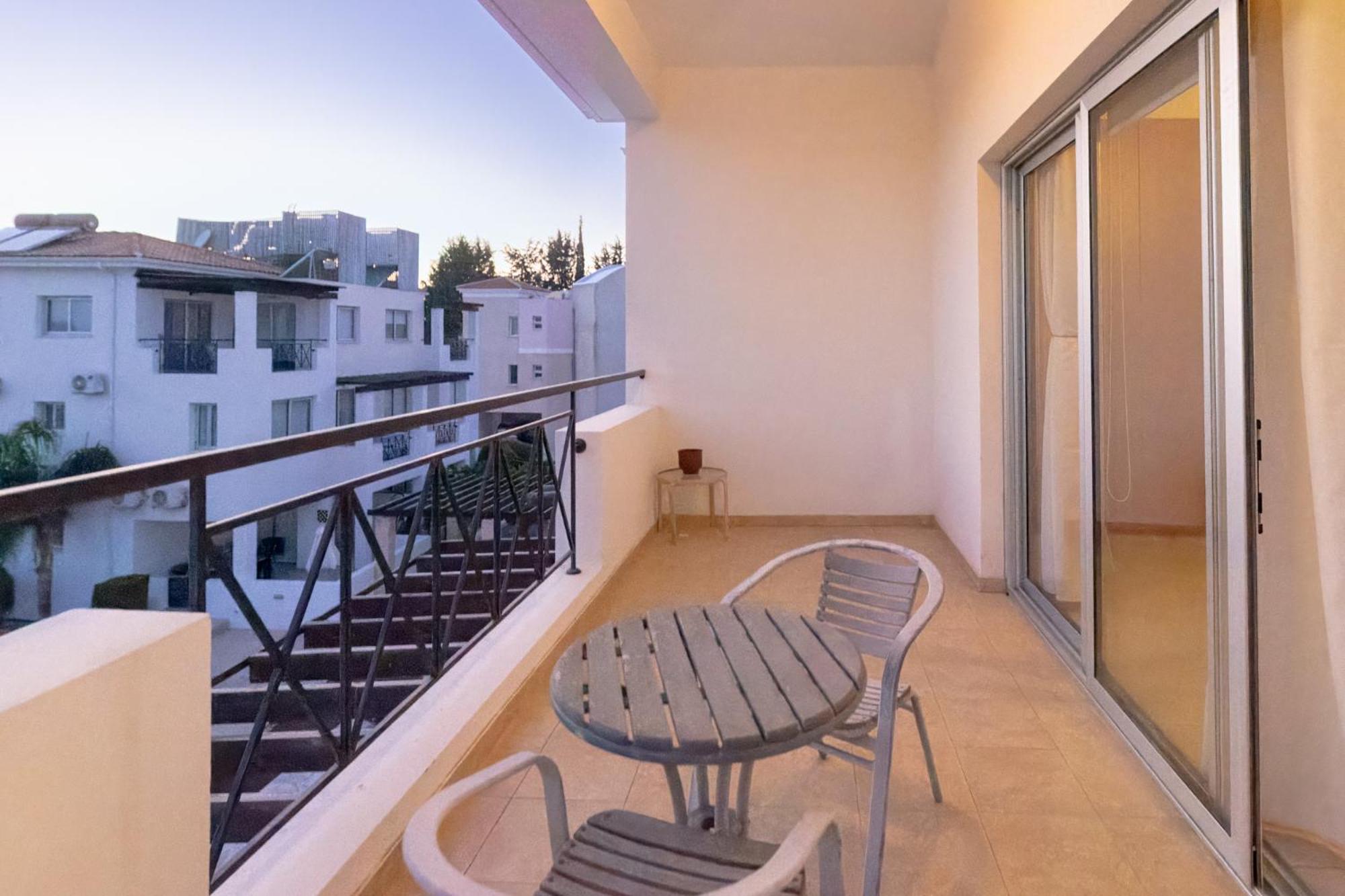 Nefeli Blue-Horizon 2B, Pool, Suites, Big Balconies Paphos Exterior foto